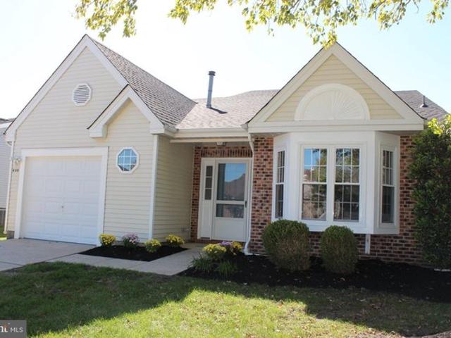 410 Elderberry Ct, Mount Laurel, NJ 08054
