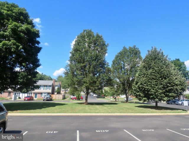 410 Forest Court