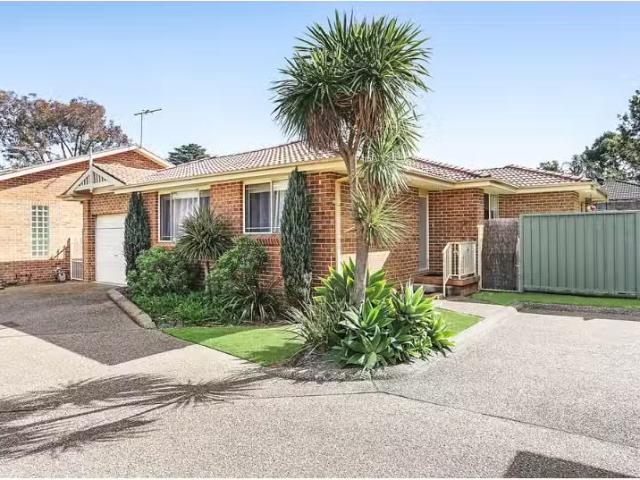 4/10 Forrest Road, East Hills Apartment for rent Listed by Am.