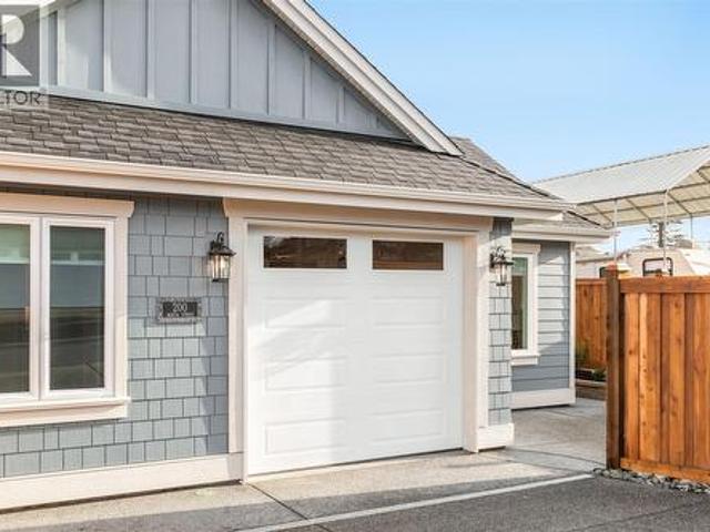 410 Hummingbird Pl, Parksville, BC, V9P 1K1 house for sale | Listing ID 1046 | Royal LePage