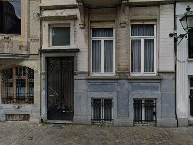 410 m2 apartment for rent in Brussels Sint Gillis