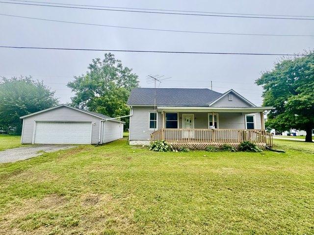 410 SW 2nd St, Aledo, IL 61231