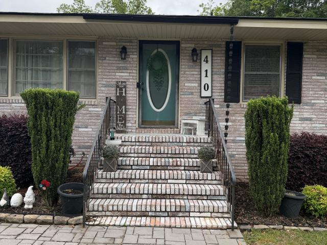 410 Ridgecrest Drive