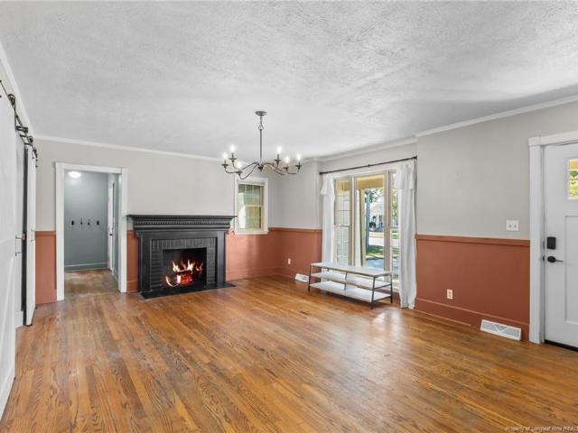 410 W Mclean Street