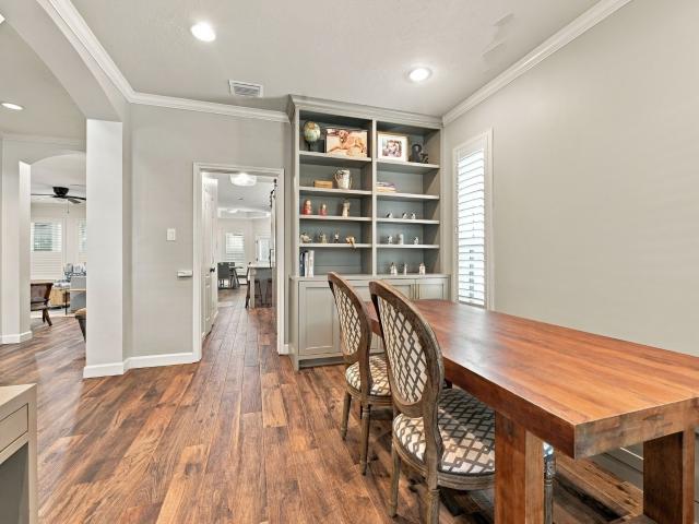 410 Wellington Point