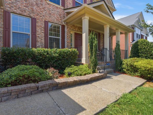 410 Valley Spring Dr