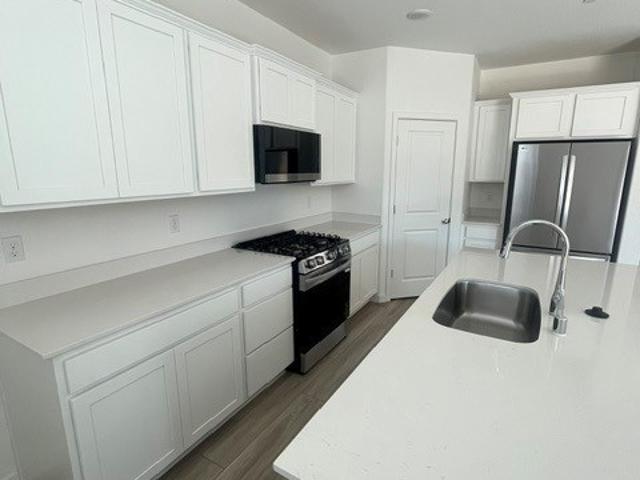 4115 Scarlet Court