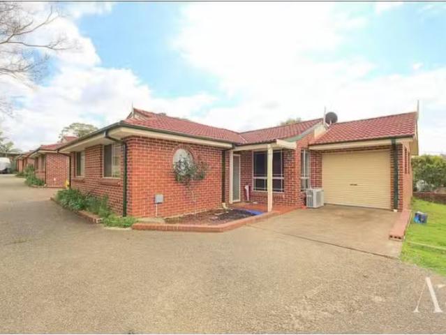 4/115 Taylor St, Condell Park Apartment for rent Listed by Al.