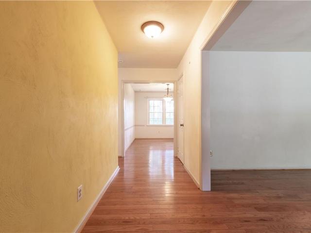 4116 Meadowview RD