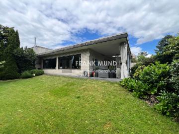 41189 MG Wickrath: Geräumige 5 Zimmer Wohnung mit Garten im Zweifamilienhaus
