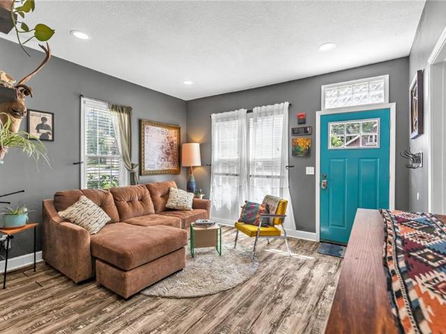 4118 Roanoke Road