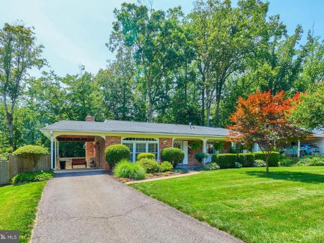 4118 Whispering Lane