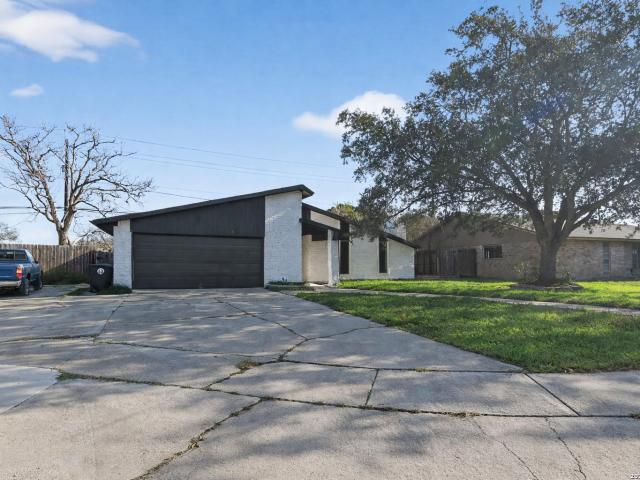4110 Boros Dr, Corpus Christi, TX 78413 | MLS #1944
