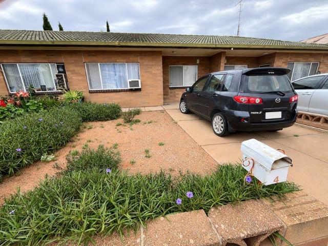 4/110 Carlton Parade, Port Augusta