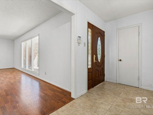 4110 Lake Circle