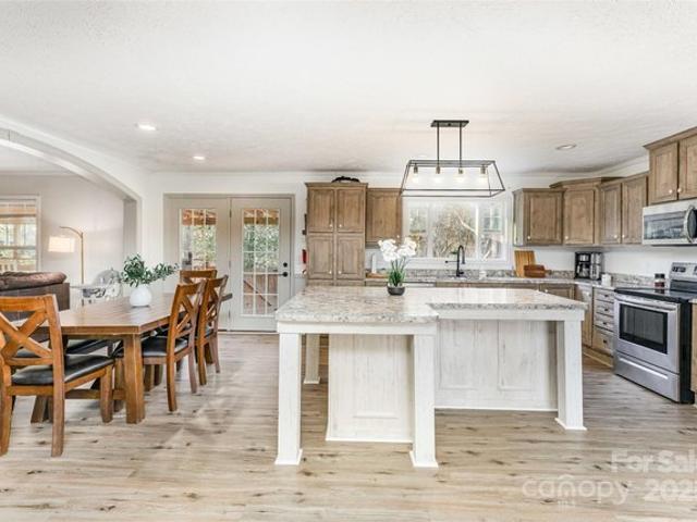 4110 Pebblebrook Cir SW, Concord, NC 28027
