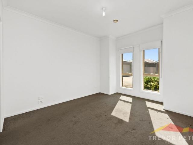 4/1120 Geelong Road, Mount Clear Vic 3350