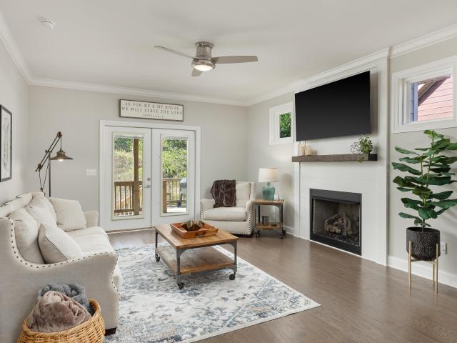 4112 Zephyr Lane