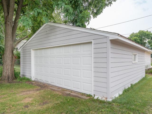 411 3rd Avenue W