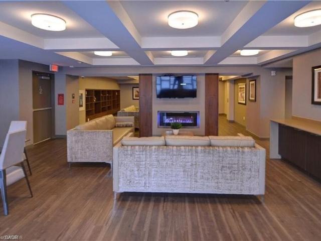 411 150 Main Street W, Hamilton
