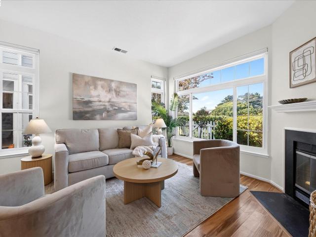 411 Commodore Drive