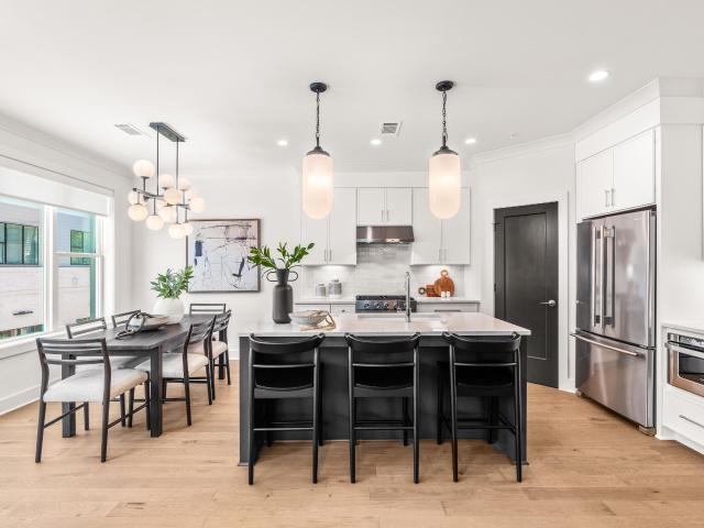 411 Chatham View Road