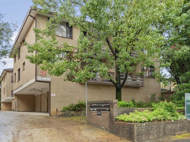 4/11 Brisbane Street, Harris Park