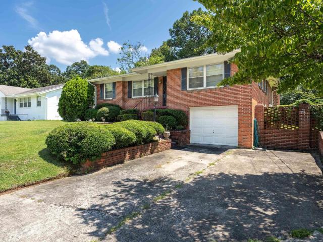 411 Burgundy Road
