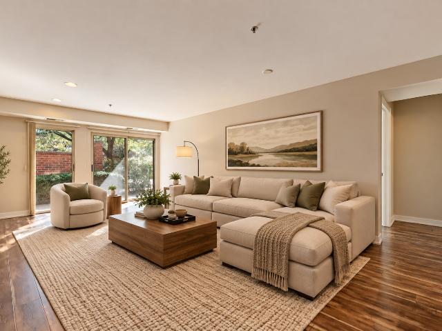 411 Kelburn Road # 121