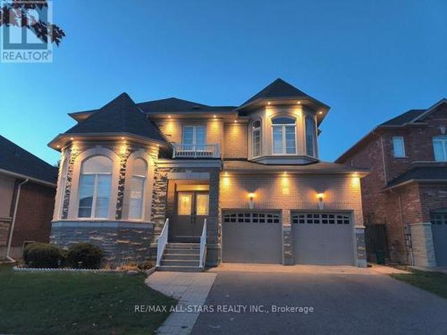 411 Hoover Park Drive, Whitchurch Stouffville, ON, L4A 1P4 house for sale | Listing ID N13598 | Royal LePage