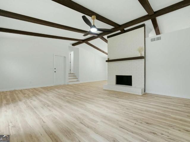 411 Hunters Lane