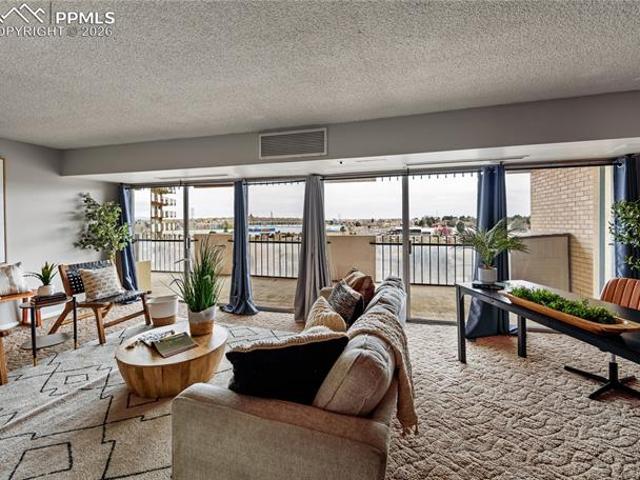 411 Lakewood Circle