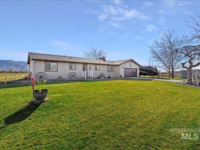 411 Mountain View Lane