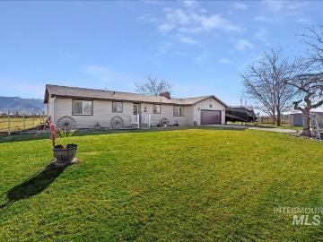 411 Mountain View Lane