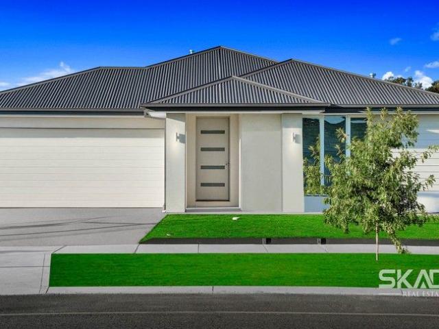 411 MANDALAY CIRCUIT BEVERIDGE