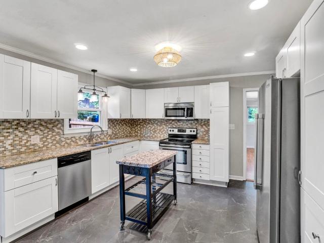 411 New Perry Road