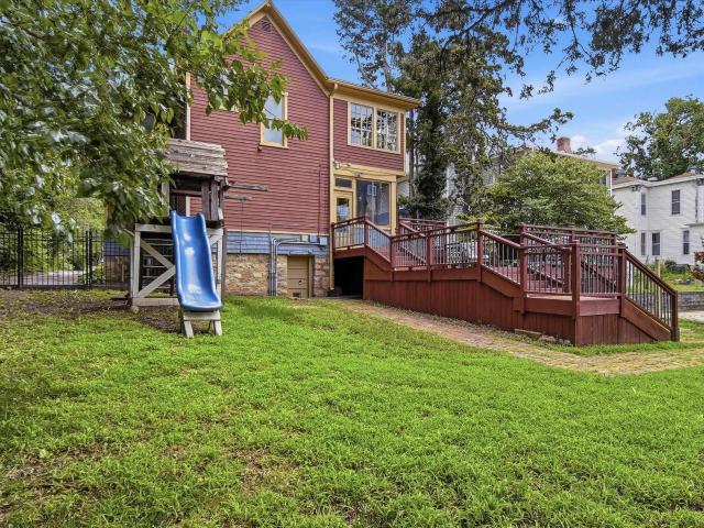 411 SW Woodlawn Ave, Topeka, KS 66606 | MLS #165991