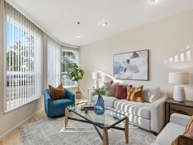 411 Park Avenue 105