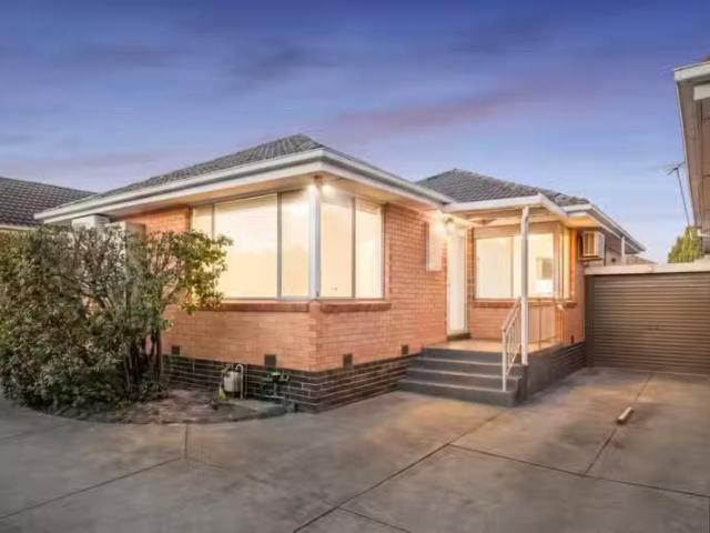 4/11 Park Avenue, Glen Huntly VIC 3163 Villa Auction
