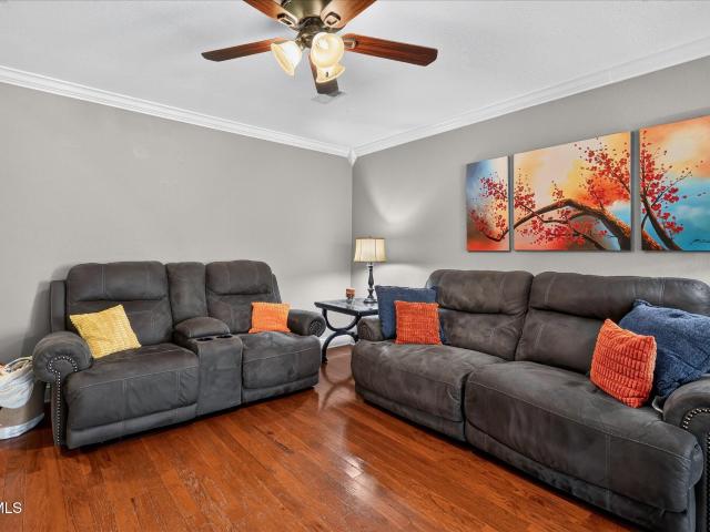 411 Piper Glen
