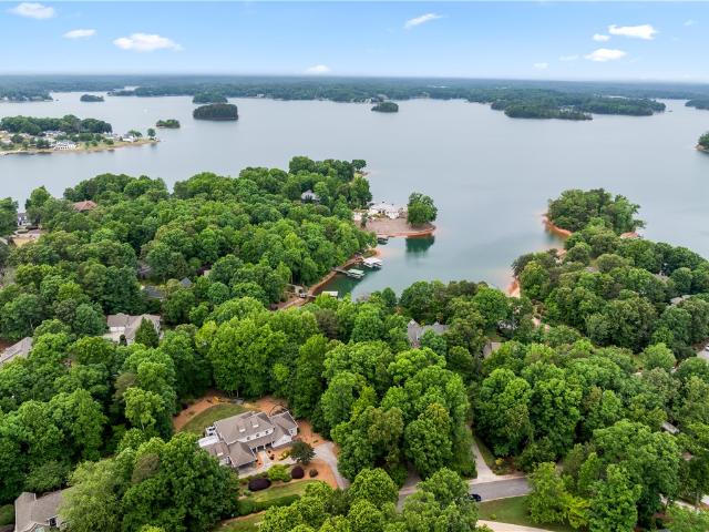 411 Woodridge Drive