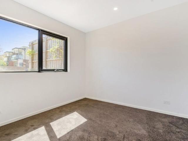 4/11 Tulip Crescent, Boronia