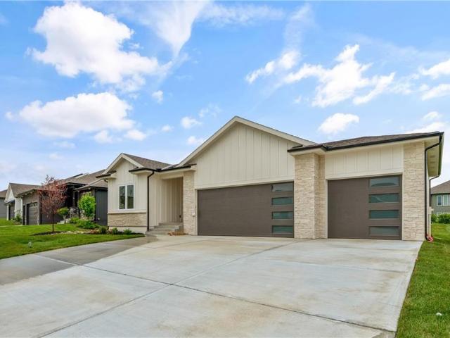 4125 NE Dearborn Lane