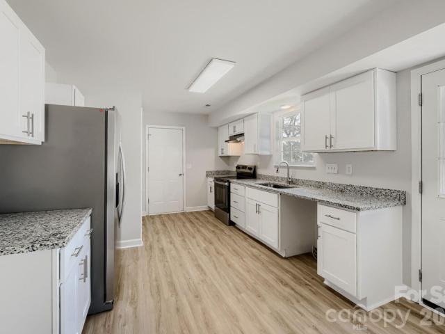 4125 Brawer Farm Drive