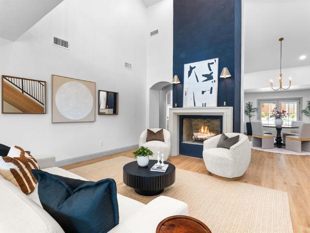 4125 Green Oak Drive