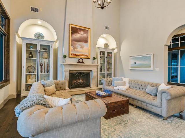 4127 Lago Viento Dr