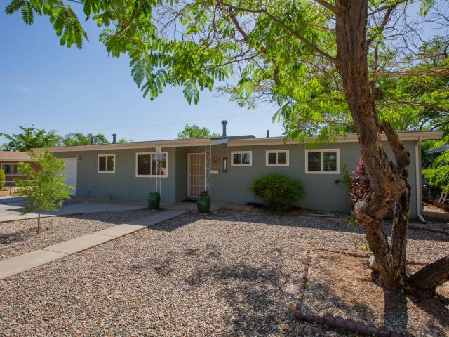 4128 Sunland Circle NW