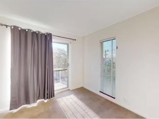 4/120 Henderson Road, Queanbeyan Apartment for rent Listed by.