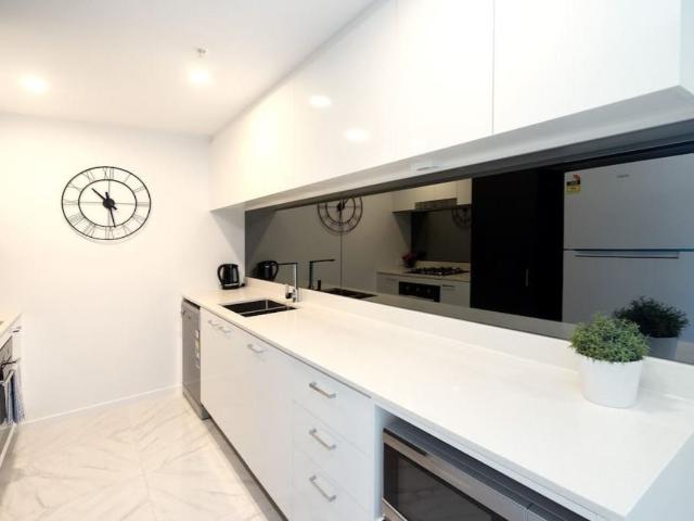 41210/5 Harbour Side Court