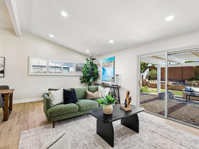 4121 Mount Hukee